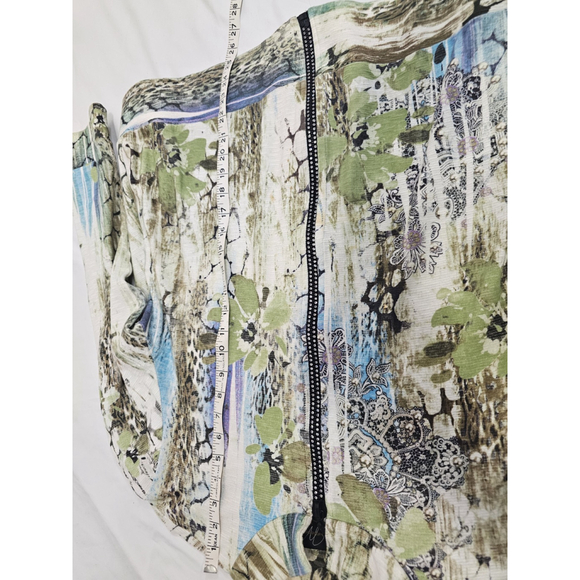 Dolcezza Jacket In Multi- Colir Abstract Print - Picture 2 of 11